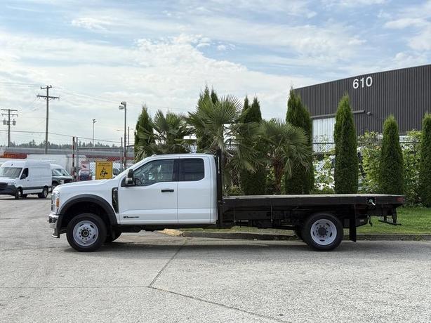 2023 Ford F-550 XLT SuperCab 12-Foot Flat Deck Truck 4x4 Diesel image 6