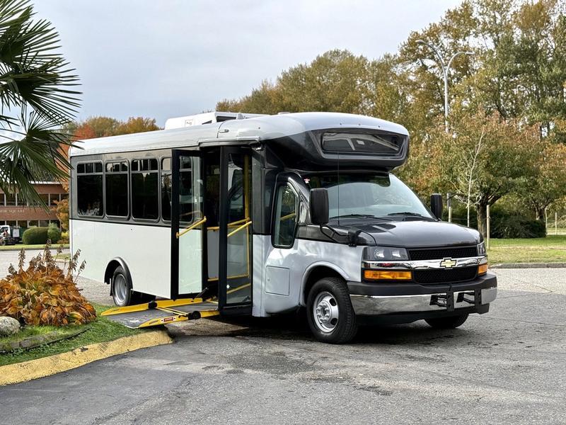 2019 Chevrolet Express 4500 22-Passenger Shuttle Bus with Wheelchair Ramp display photo