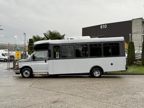 2019 Chevrolet Express 4500 22-Passenger Shuttle Bus with Wheelchair Ramp image 6