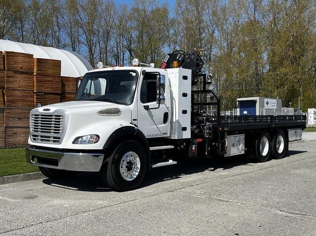 2012 Freightliner M2 112 22 Foot Flat Deck With Crane Air Brakes Natural Gas image 5
