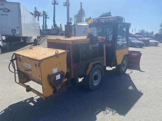 2010 Trackless MT6 Plow Spreader Diesel image 6