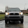 2015 Toyota Tacoma SR5 4X4 with Canopy thumbnail image 3