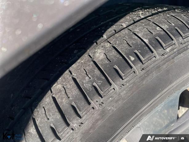 2015 Jeep Grand Cherokee Overland image 7