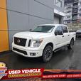 2018 Nissan Titan 4x4 Crew Cab PRO-4X | No Reported Accidents! thumbnail image