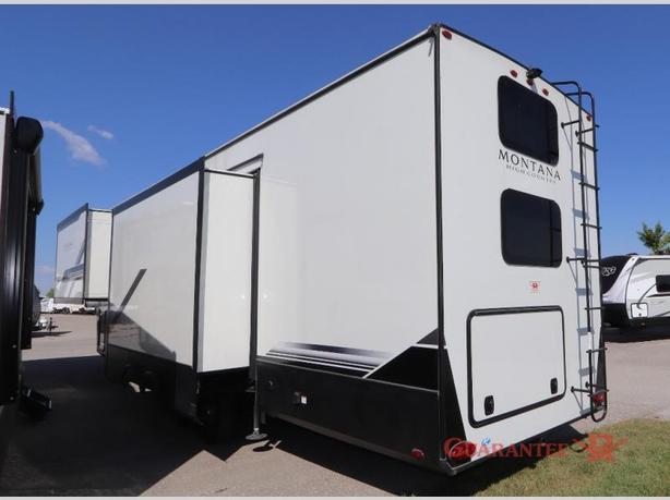 Used 2024 Keystone RV Montana High Country 351BH image 4