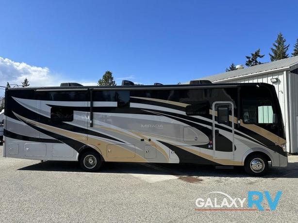 Used 2019 Coachmen RV Mirada 35LS image 3