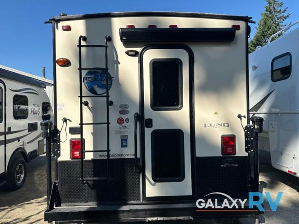 Used 2016 Palomino Real-Lite HS-1806 image 4