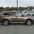 2020 Mitsubishi Outlander PHEV LE 4WD-  Dual zone A/C & Power Seats thumbnail image 5