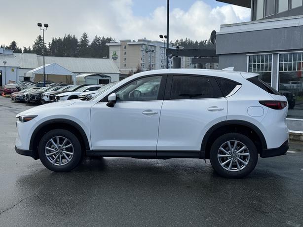 2024 Mazda CX-5 GS AWD - BC Local, Back Up Camera & Heated Seats image 8