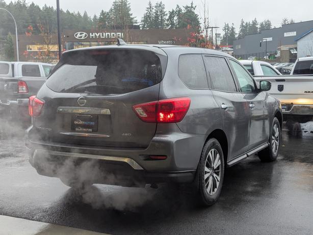 2019 Nissan Pathfinder SV - No Accidents, 4x4, 7-Passenger image 6