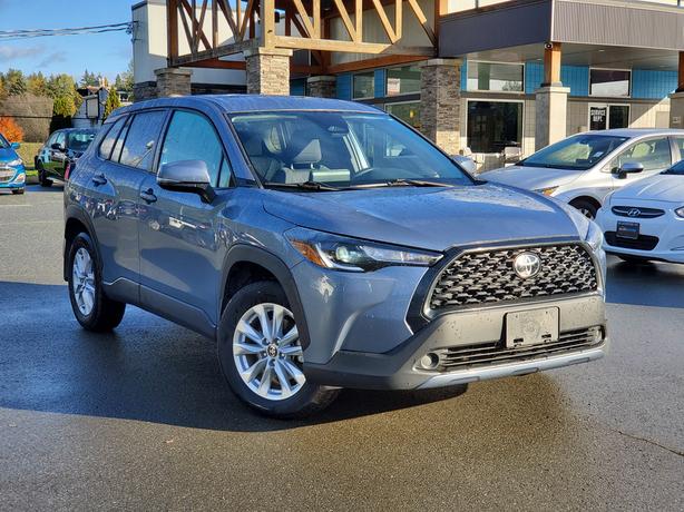 2024 Toyota Corolla Cross AWD - Heated Seats, Heated Wheel, Back-Up Camera image 4