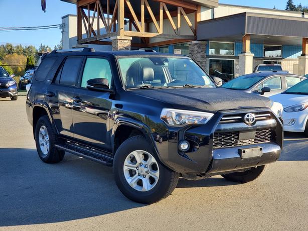 2022 Toyota 4Runner SR5 - 7 SEATER image 4