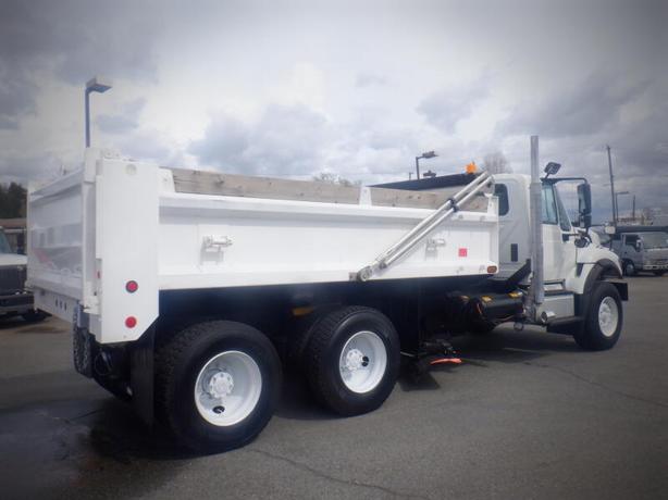 2016 International 7400 Dump Truck Air Brakes Diesel image 7