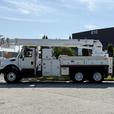 2006 International 7500 Diesel Altec Bucket Truck with Air Brakes thumbnail image 5