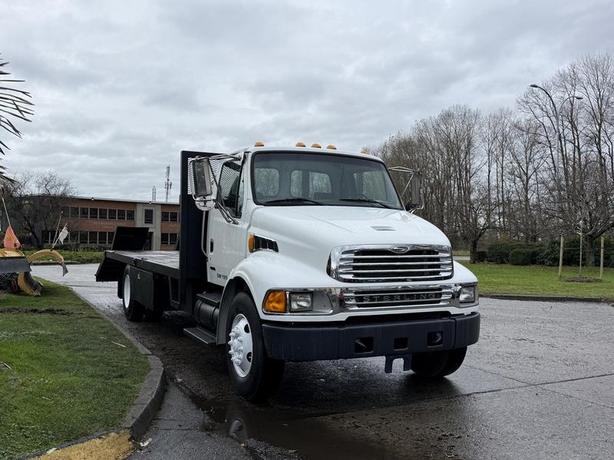 2008 Sterling Acterra 20 Foot Flatdeck with Ramp Hydraulic Brakes Diesel image 2