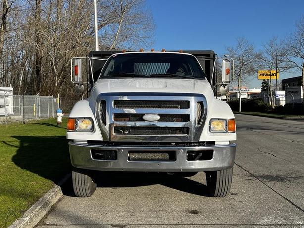 2008 Ford F-750 Flack Deck 2WD Diesel Hydraulic Brakes image 3