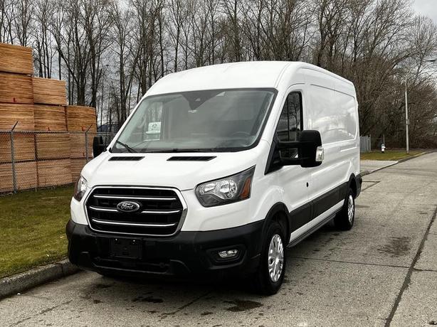 2020 Ford Transit 250 Van Med. Roof  Reefer Cargo 130-inch WheelBase image 4