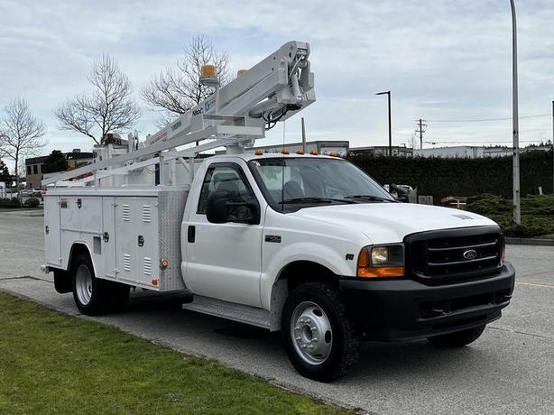 2001 Ford F-450 SD Altec Service Truck Bucket Truck 2WD image 1