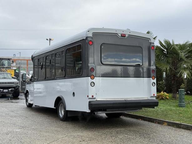2019 Chevrolet Express 4500 22-Passenger Wheelchair Accessible Bus image 8