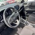 2022 Hyundai Venue Preferred ! FORWARD COLLISION! BACKUP CAMERA! HEATED SEATS! thumbnail image 6