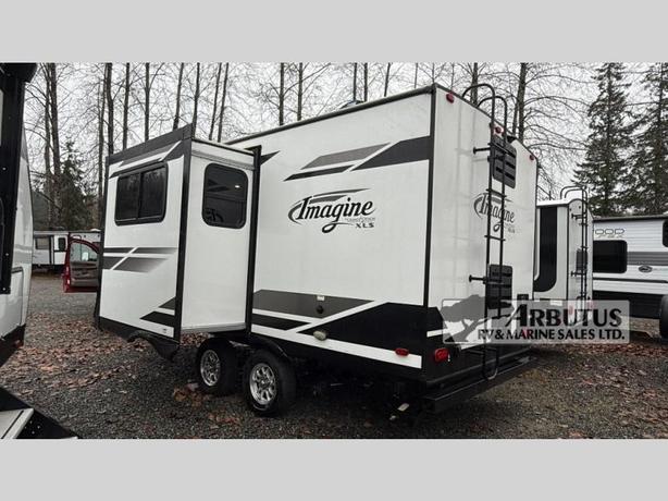 Used 2021 Grand Design Imagine 17MKE image 2