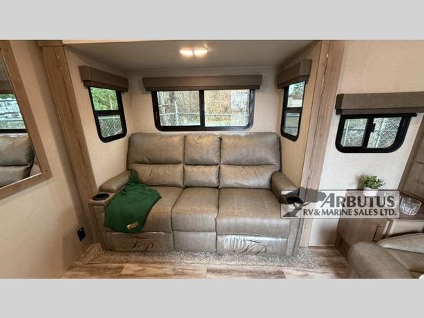 Used 2023 Grand Design Imagine XLS 17MKE image 4