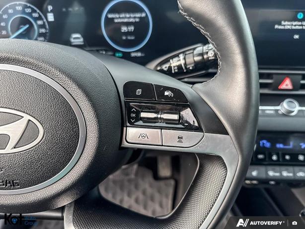 2025 Hyundai Elantra Hybrid Luxury ! WIRELESS CHARGING! BACKUP CAMERA! LEATHER!  image 8