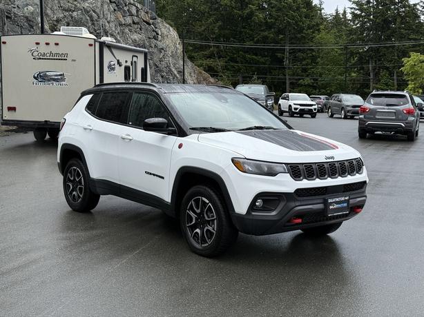 2024 Jeep Compass Trailhawk 4WD - Front Dual Zone A/C & ABS Brakes image 4