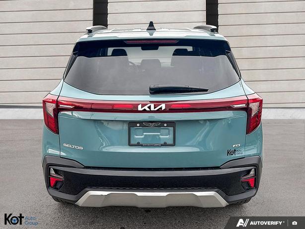 2025 Kia Seltos LX ONE OWNER! NO ACCIDENT! BACKUP CAMERA! HEATED SEATS! image 5