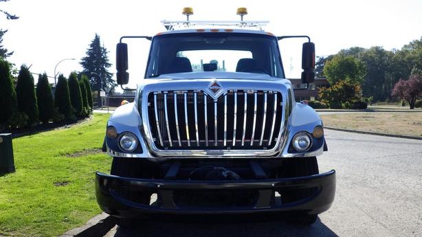 2012 International Work Star 7400 Cab and Chassis Former Dump Truck Air Brakes D image 3