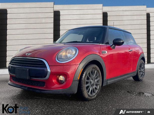 2016 MINI Cooper Hardtop Base image 1