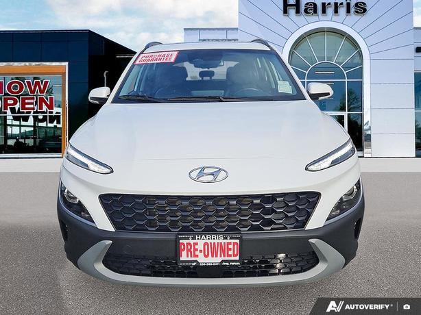 2023 Hyundai Kona Preferred |  AWD w/Sun & Leather Package! image 2