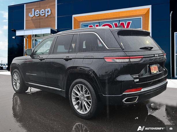 2023 Jeep Grand Cherokee Summit 4x4 | One Owner | No Reported Accidents! image 4