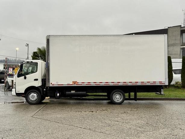 2016 Hino 195 20-Foot Diesel Cube Van with Loading Ramp image 6