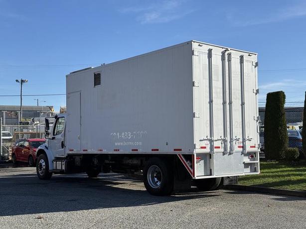 2011 Freightliner M2 106 20-Foot Cube Van with Cummins Engine and Shredder Setup image 7