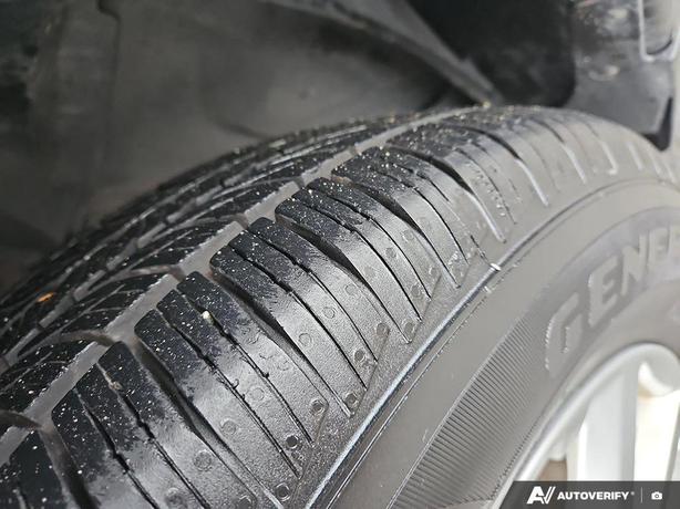 2019 Nissan Rogue S AWD | Heated Seats | Cruise Control! image 7