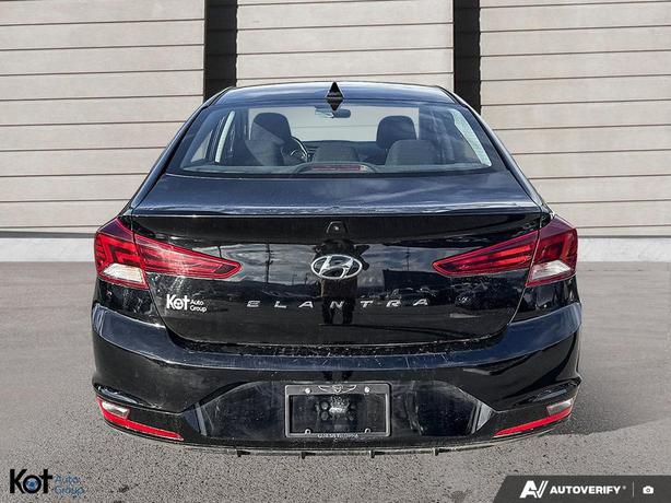 2019 Hyundai Elantra Preferred ! BACKUP CAMERA! HEATED SEATS! APPLE CARPLAY! AND image 5