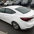 2020 Hyundai Elantra Preferred ! ONE OWNER! HEATED SEATS! APPLE CARPLAY! ANDROID thumbnail image 3