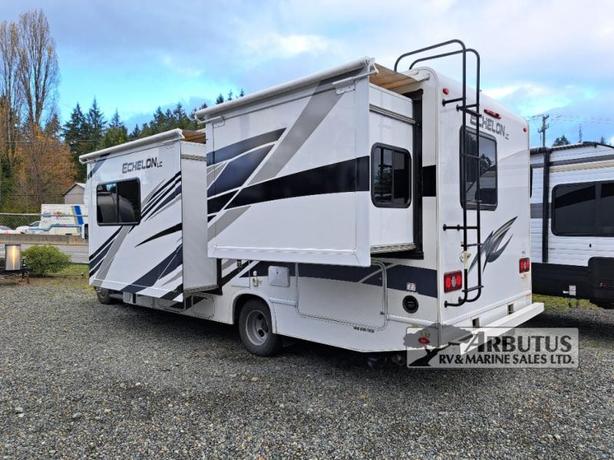 Used 2022 Thor Motor Coach Echelon LC LC26 Chevy image 3