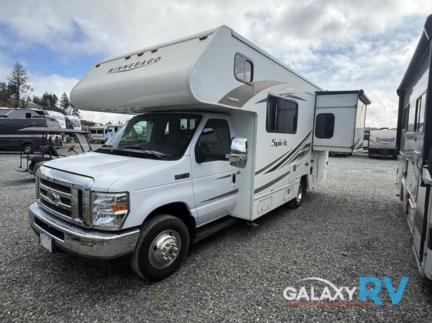 Used 2018 Winnebago Spirit 22M image 1