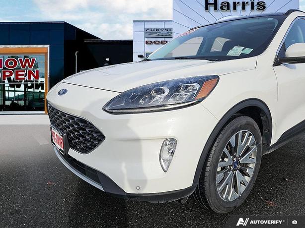 2022 Ford Escape Titanium AWD | Remote Start | Heated Seats! image 8