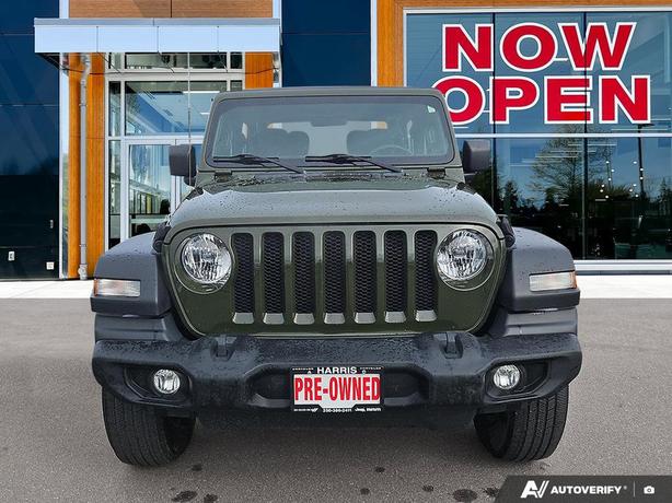 2022 Jeep Wrangler Sport 4x4 | No Reported Accidents | One Owner! image 2