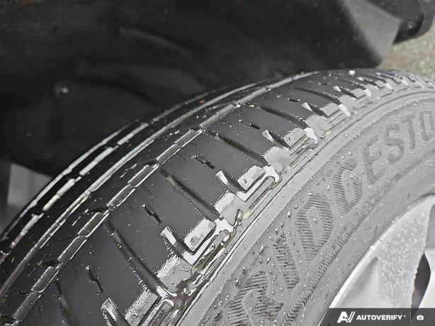 2022 Jeep Grand Cherokee L Limited 4x4 | One Owner! image 7