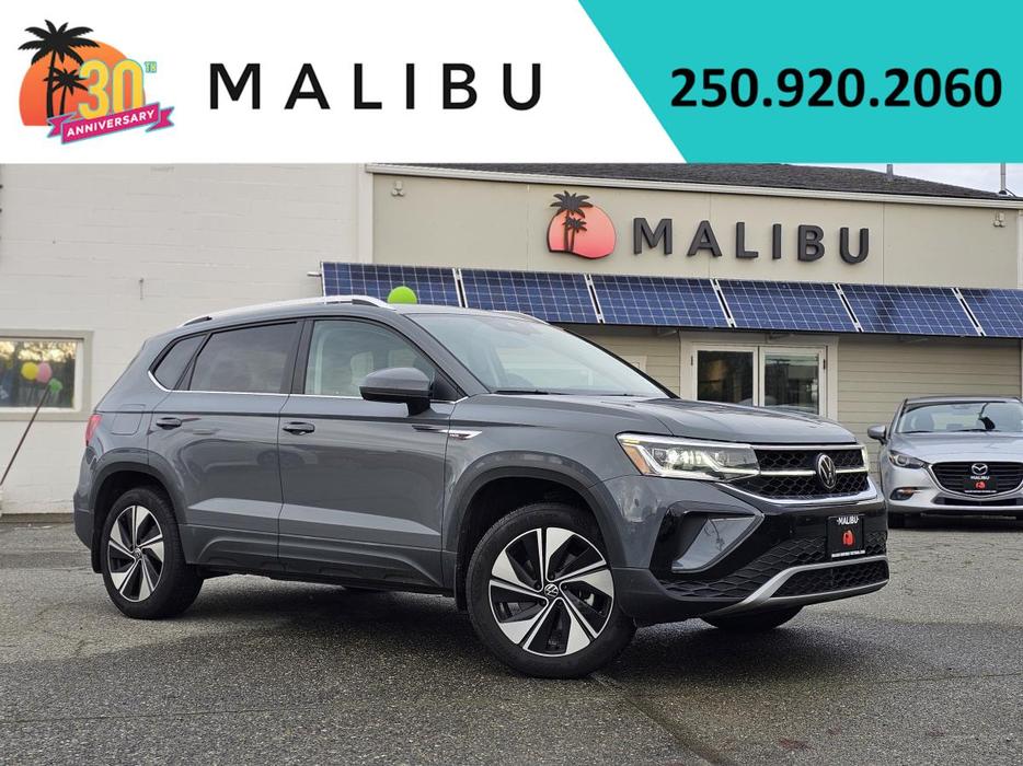 2023 Volkswagen Taos Highline 4MOTION display photo