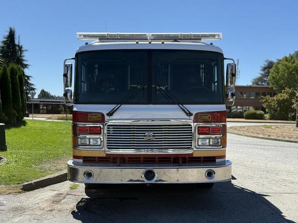 2004 American LaFrance Eagle Firetruck Diesel image 3