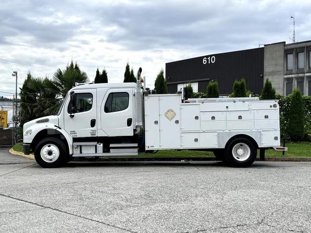 2005 Freightliner M2 106 Service Truck Diesel with Air Brakes image 6