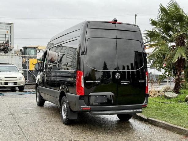 2022 Mercedes-Benz Sprinter 2500 High Roof Cargo Van with Rear Shelves image 8