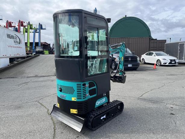 2024 AGT Industrial Green QH13R Mini Excavator 420CC Gas Engine (New) image 6