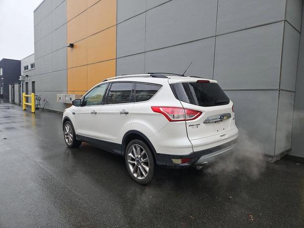 2015 Ford Escape SE | Heated Seats | Cruise Control! image 4