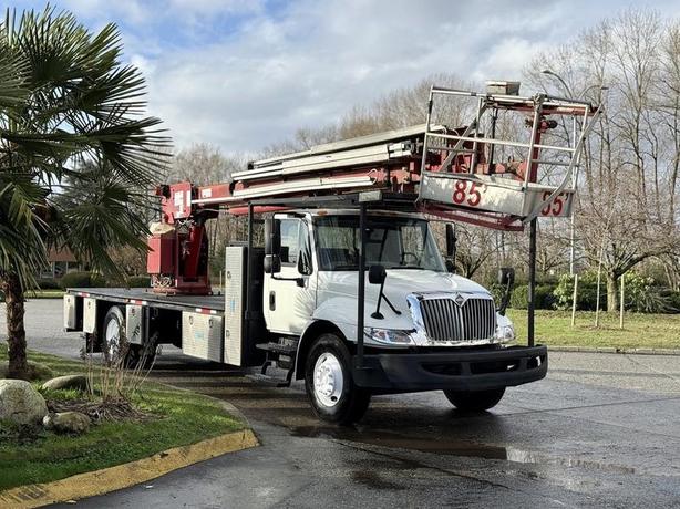 2010 International 4300 Durastar Bucket Flat Deck Truck Diesel image 1